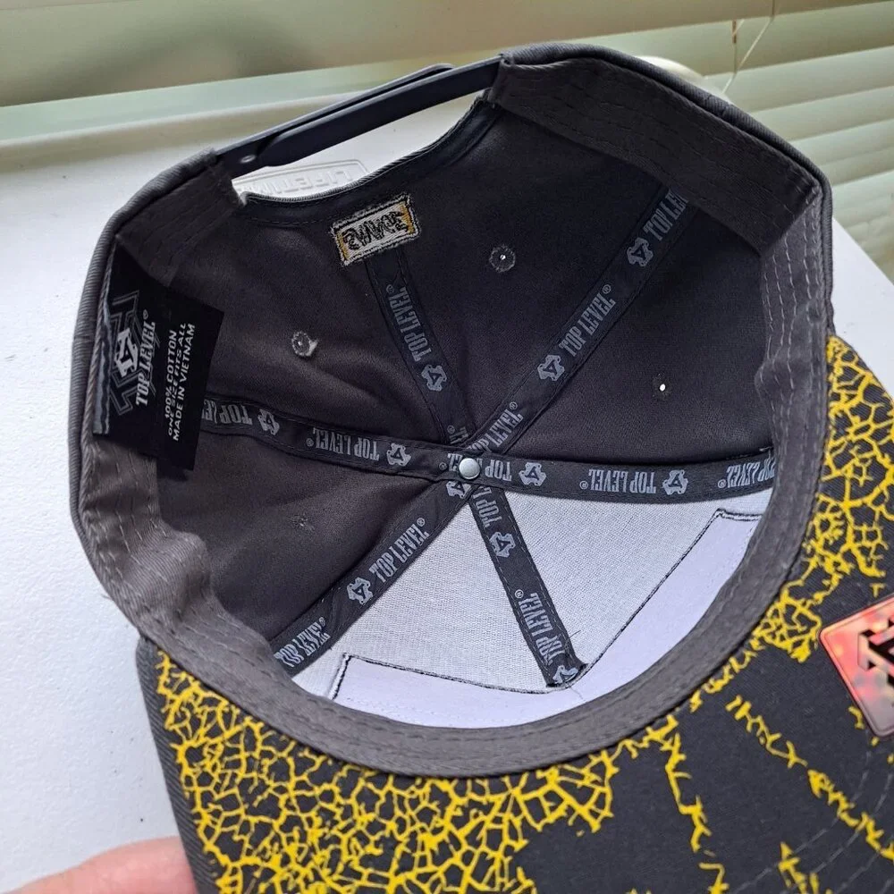 NEW TOP LEVEL Savage Snapback Hat Grey Black Gold Tiger Design‎ 100% Cotton Claw